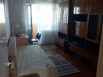 квартира за адресою Богатирська вул., 16