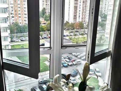 квартира по адресу Драгоманова ул., 2-А