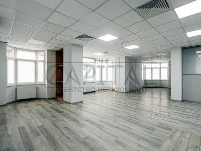 комерційна за адресою Кловський узвіз, 5