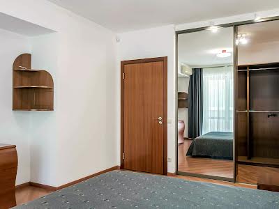 квартира за адресою Київ, Дмитрівська вул., 45