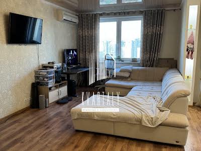 квартира по адресу Патриарха Мстислава Скрипника ул., 40