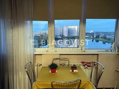 квартира за адресою Київ, Драгоманова вул., 31-Б