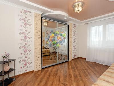 квартира за адресою Олександра Мишуги вул., 12