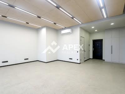 коммерческая по адресу Антоновича(Горького), 109