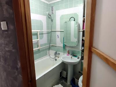 квартира за адресою Братів Зірових, 25