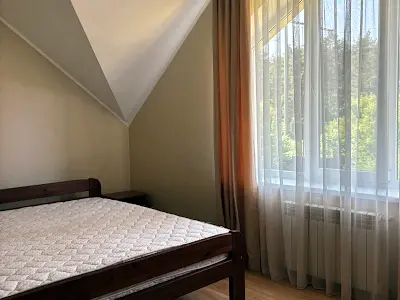 будинок за адресою с. Щасливе, Садова, 10