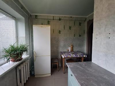 квартира по адресу Строителей ул., 4-А