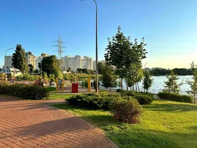 квартира за адресою Ревуцького вул., 40-Б