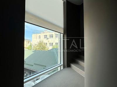 комерційна за адресою Київ, Новоселицька вул., 7