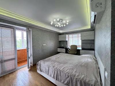 квартира по адресу Владимира Ивасюка просп. (Героїв Сталінграду), 19