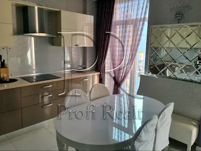 квартира за адресою Регенераторна вул., 4 к5
