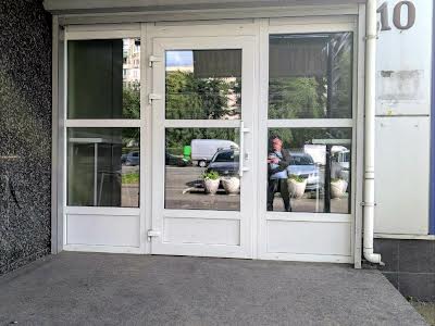 коммерческая по адресу Валерия Лобановского просп. (Краснозвездный), 10