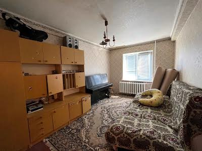 квартира за адресою Українка, Дніпровський просп., 8