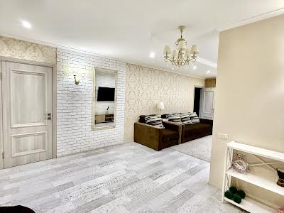 квартира за адресою Композитора Мейтуса вул., 4