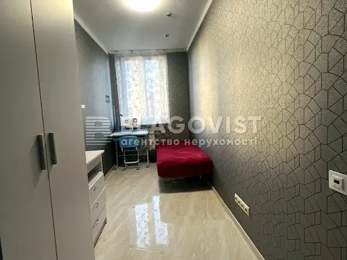квартира за адресою Левітана вул., 3