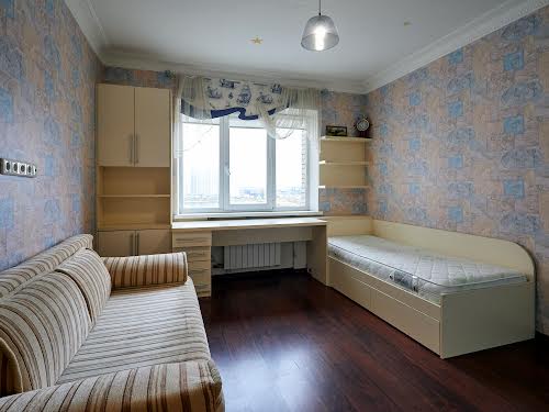 квартира по адресу Драгоманова ул., 31Б