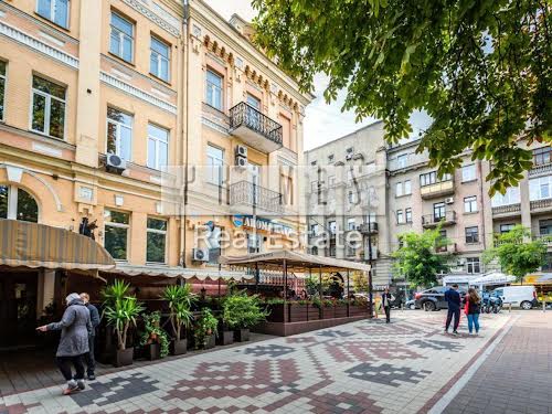 квартира по адресу Лисенка ул., 2