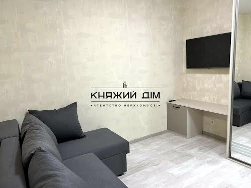 квартира по адресу Ревуцкого ул., 40-Б