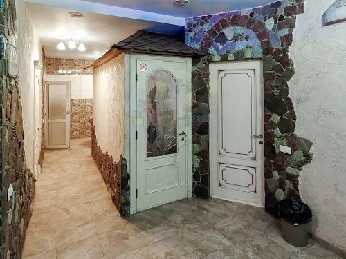 коммерческая по адресу Петра Калнишевського ул. (Михайла Майорова), 7