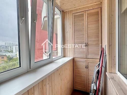 квартира за адресою Бориспільська вул., 4