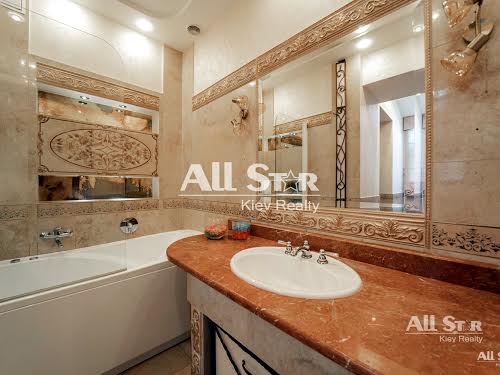 квартира за адресою Шота Руставелі вул., 8