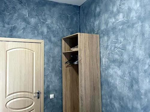 комерційна за адресою Руставелі вул., 31