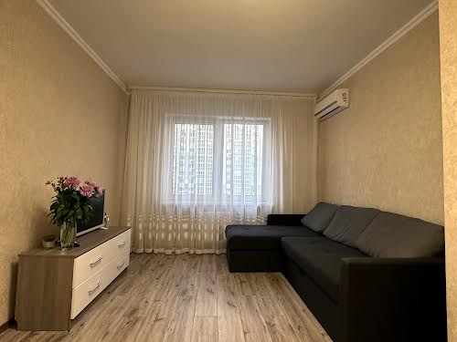 квартира по адресу Бориса Гмыри ул., 6а