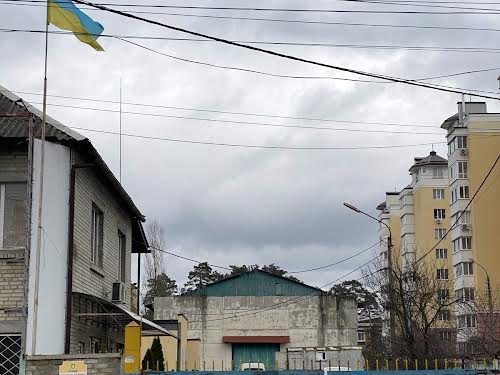 комерційна за адресою Ярослава Мудрого вул., 10