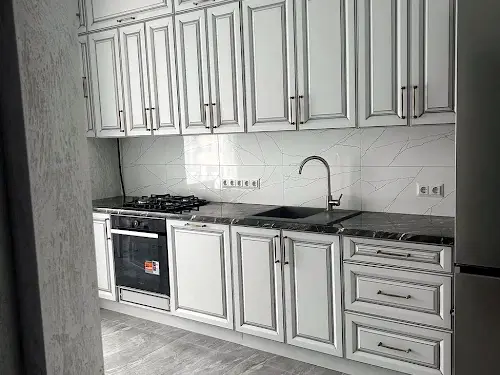 квартира по адресу Радісна, 2