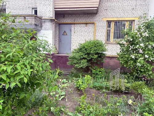 комерційна за адресою Євгена Харченка вул. (Леніна), 61