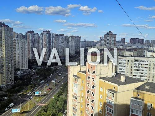 квартира за адресою Анни Ахматової вул., 45