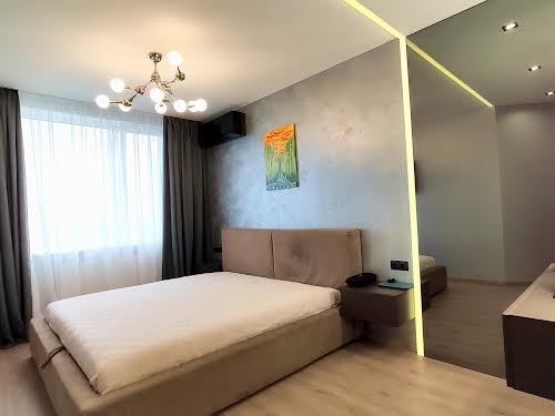 квартира за адресою Родини Крістерів вул., 20