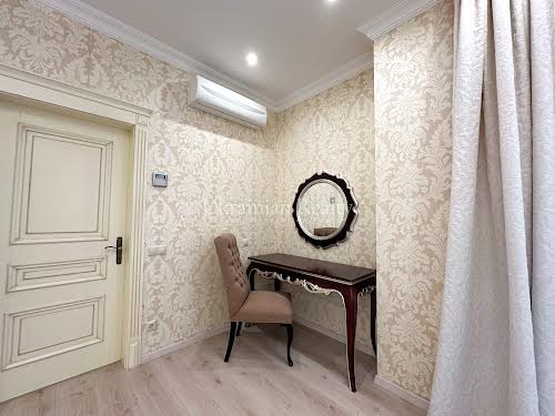 квартира за адресою Київ, Інститутська вул., 18а