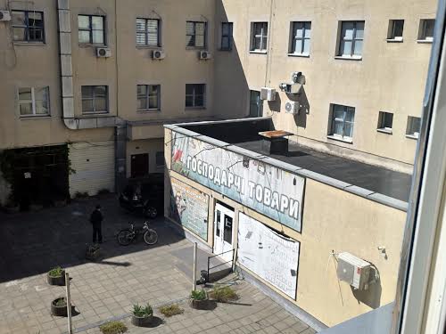комерційна за адресою Івана Пулюя вул., 5