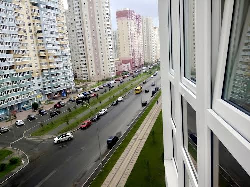 квартира за адресою Софії Русової вул., 7