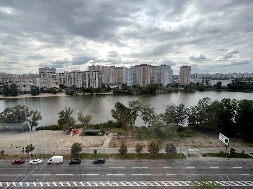 квартира по адресу Ревуцкого ул., 9