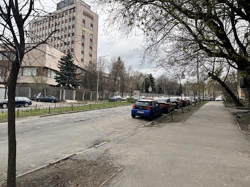 комерційна за адресою Богдана Гаврилишина вул. (Ванди Василевської), 14