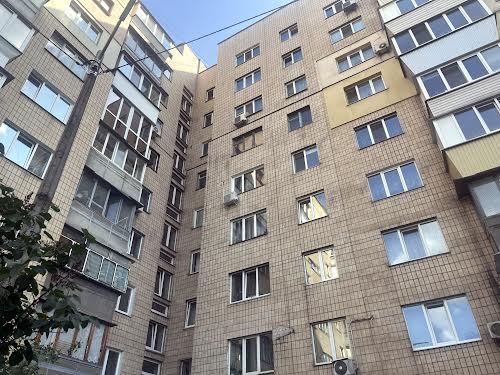 квартира за адресою Хорольська вул., 10