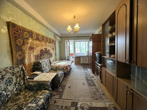 квартира за адресою Космонавтів вул., 6