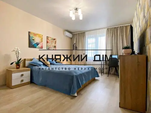 квартира за адресою Ревуцького вул., 54