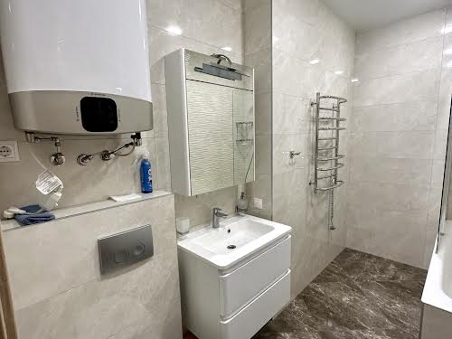 квартира за адресою Ревуцького вул., 40-Г