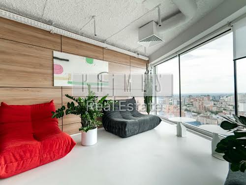 коммерческая по адресу Кловский спуск, 7a