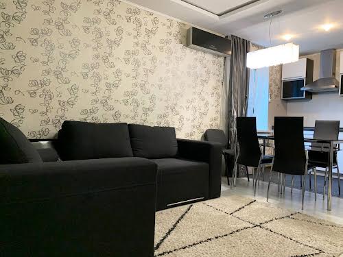 квартира за адресою Золотоустівська вул., 4