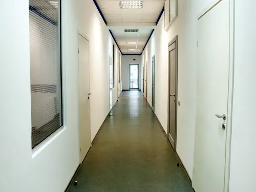 комерційна за адресою Михайла Брайчевського вул. (Металістів), 20 Т