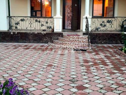 дом по адресу вул. Аскольдівська