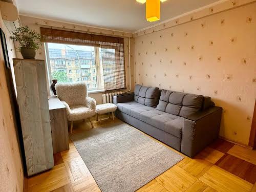 квартира за адресою Миру просп., 12