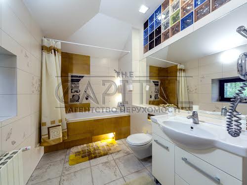 будинок за адресою курортна 9, 16