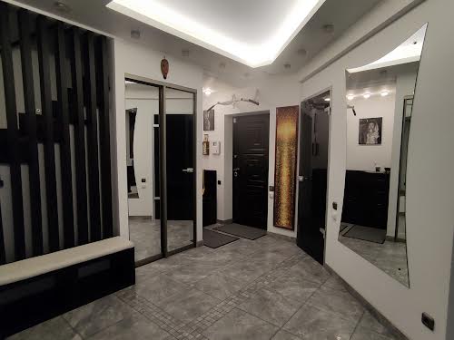 квартира за адресою Саперно-Слобідська вул., 10