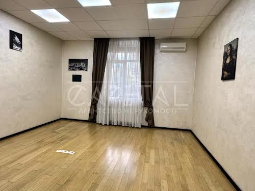 комерційна за адресою Старонаводницька вул., 6
