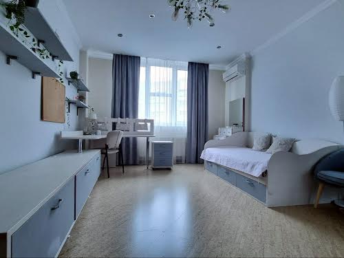 квартира за адресою Федора Ернста вул., 16-Б